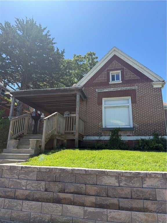 2424 Olive St, St Joseph, MO 64507