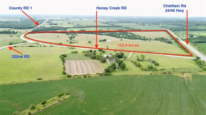 122.9 Acres 222nd St, Tonganoxie, KS 66086
