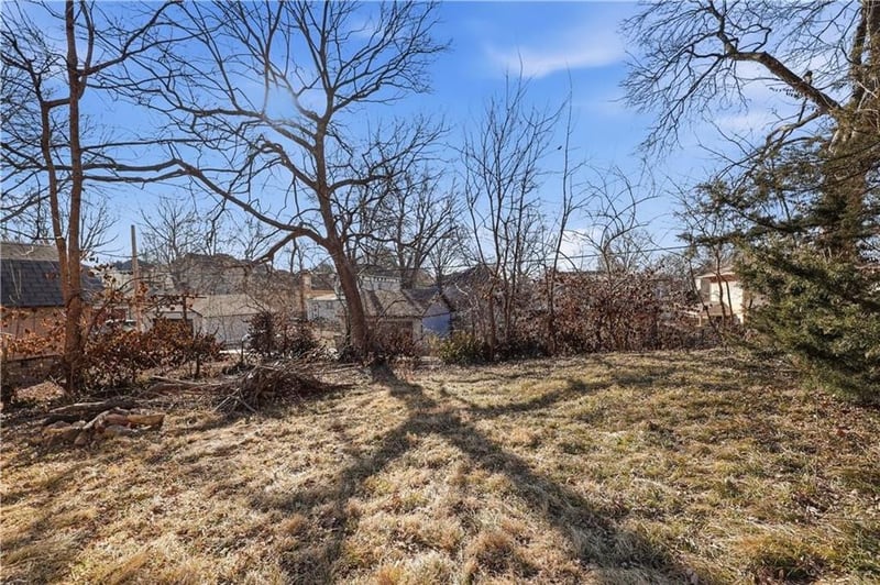 817 White Oak St, Independence, MO 64050