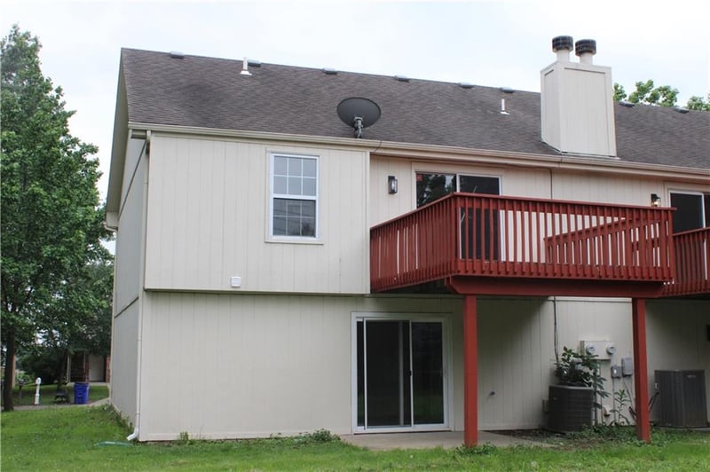 401-403 Highland Ln, Blue Springs, MO 64014