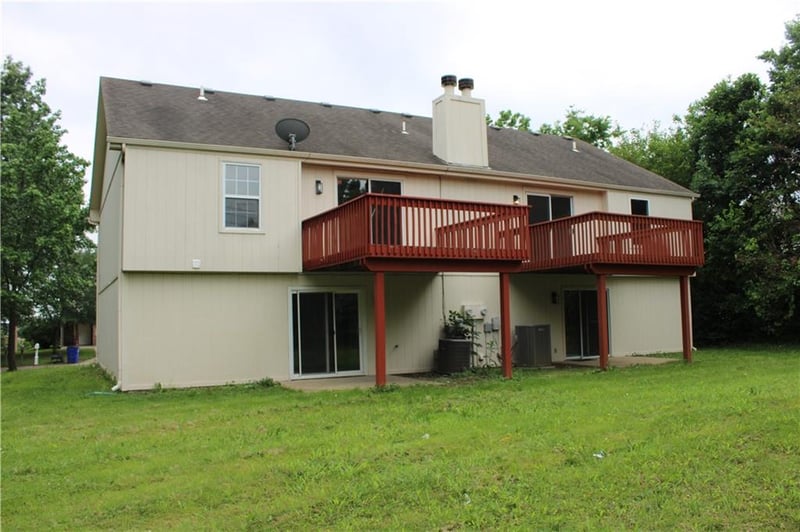401-403 Highland Ln, Blue Springs, MO 64014