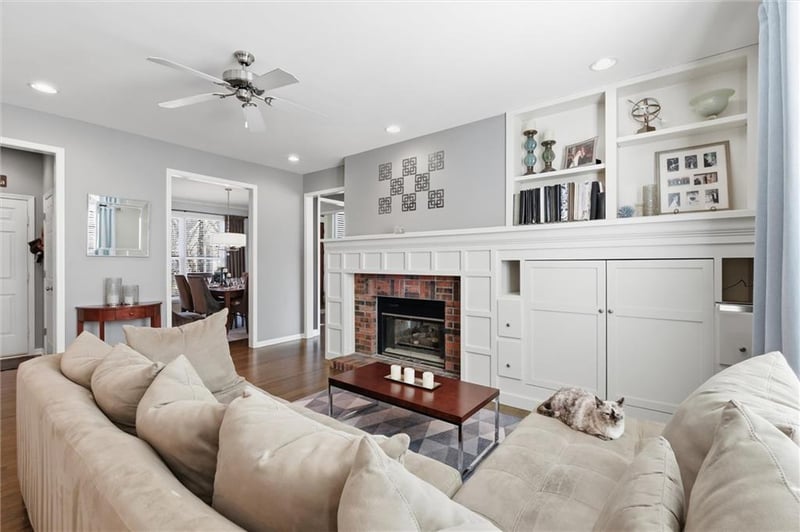 12914 Mackey St, Overland Park, KS 66213