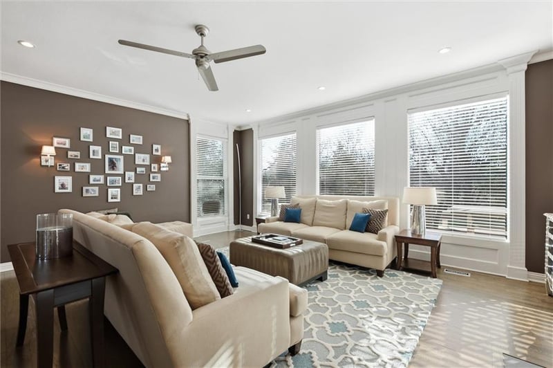 12914 Mackey St, Overland Park, KS 66213