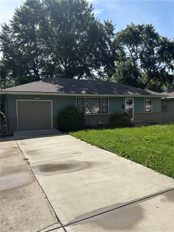 8719 Stark Ave, Kansas City, MO 64138