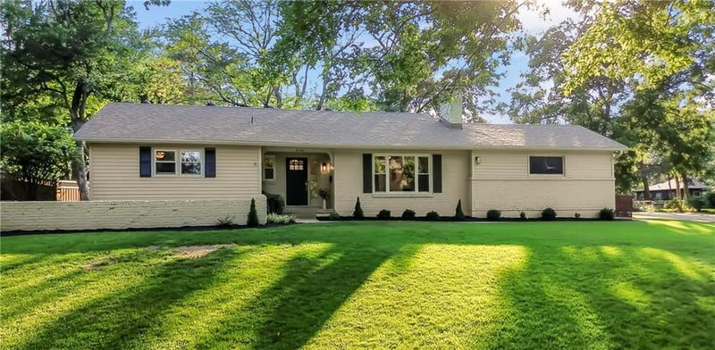 8100 Dearborn Dr, Prairie Village, KS 66208