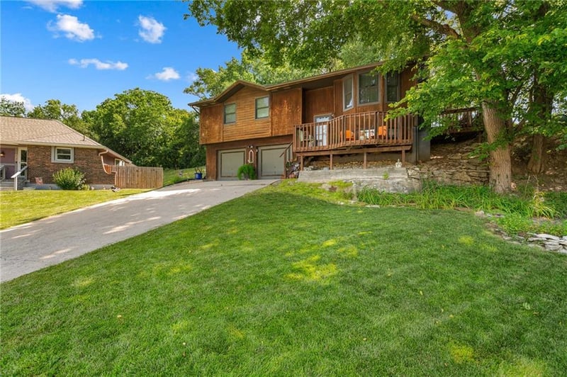 5724 Miami Ave, Kansas City, KS 66106