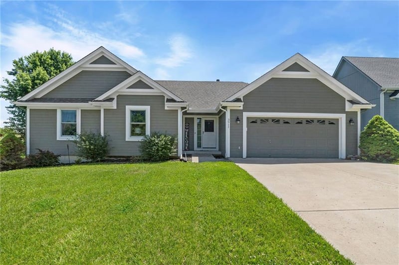 3911 79th St, Kansas City, MO 64119
