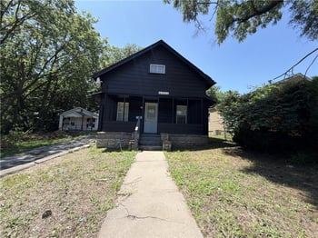 6902 Bellefontaine Ave, Kansas City, MO 64132