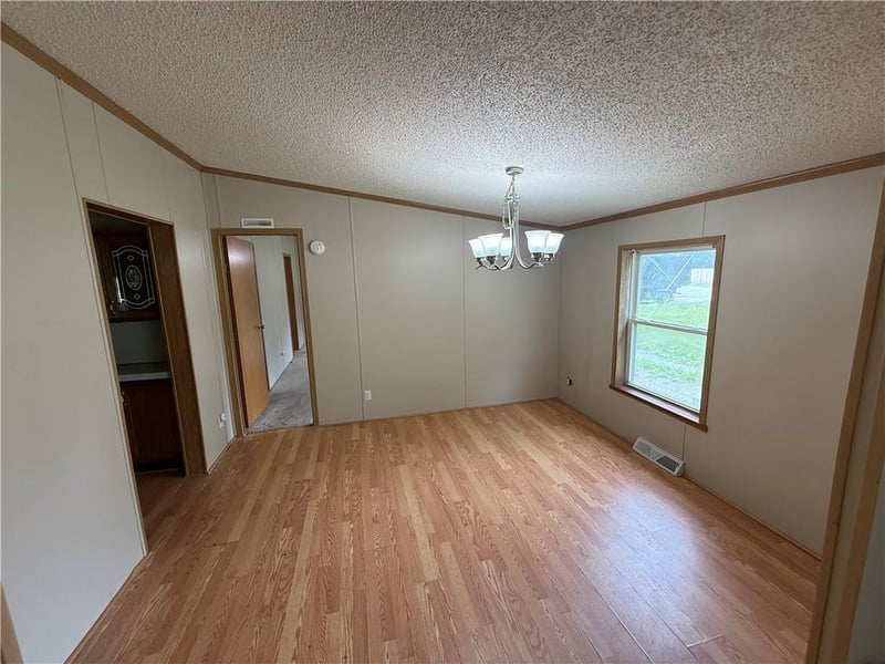 18505 Truman Rd, Independence, MO 64056
