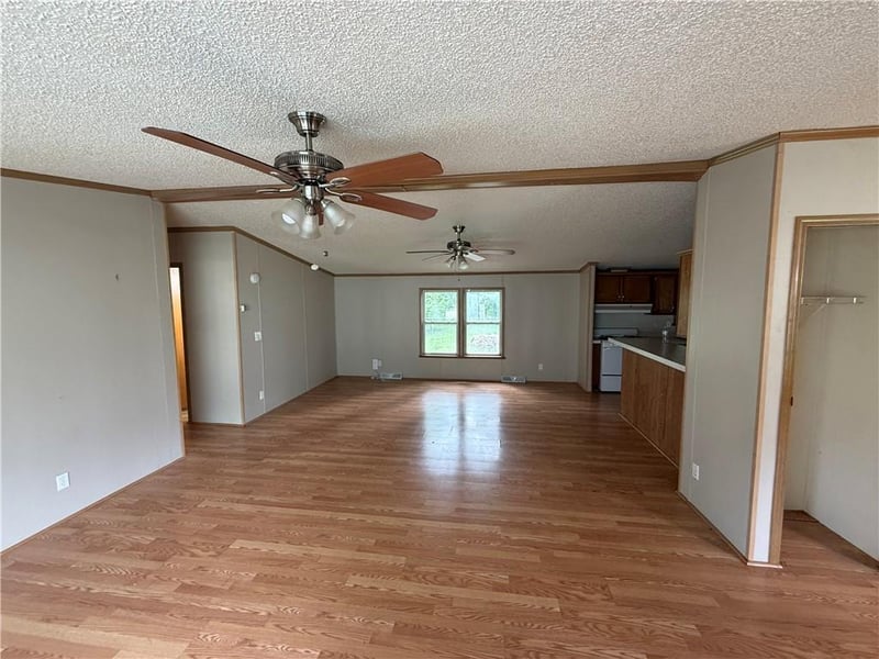 18505 Truman Rd, Independence, MO 64056