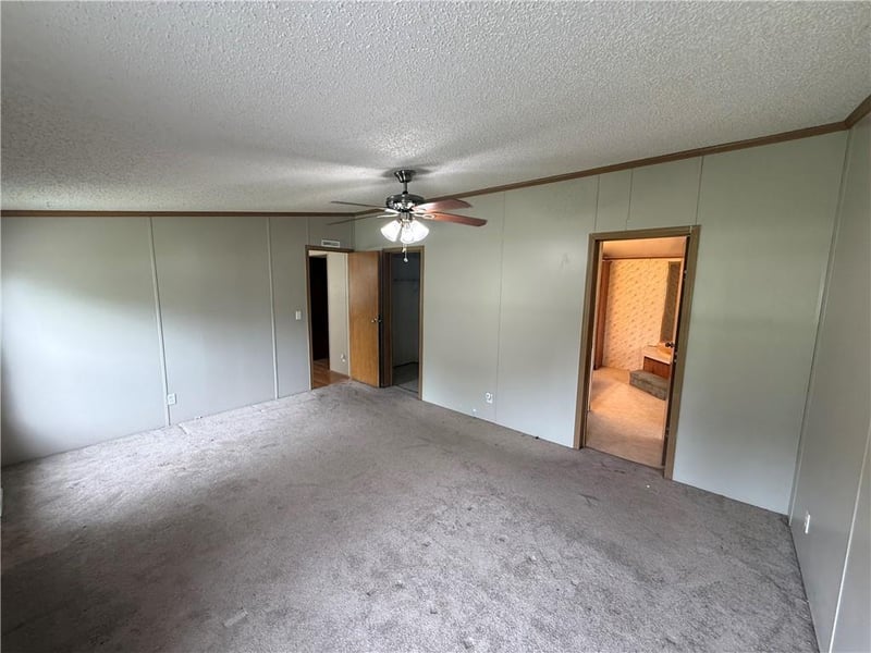 18505 Truman Rd, Independence, MO 64056