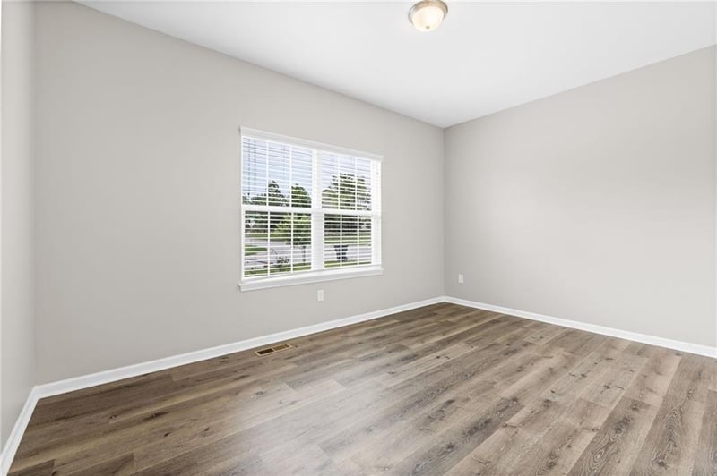 26147 141st Ter, Olathe, KS 66061