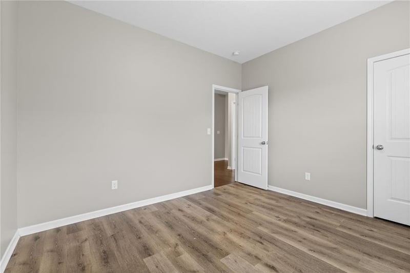 26147 141st Ter, Olathe, KS 66061