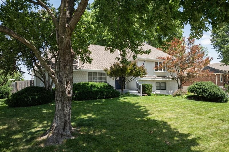16516 George Franklyn Dr, Independence, MO 64055