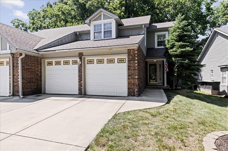 10566 Long St, Overland Park, KS 66215