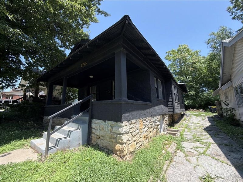 5705 Park Ave, Kansas City, MO 64130