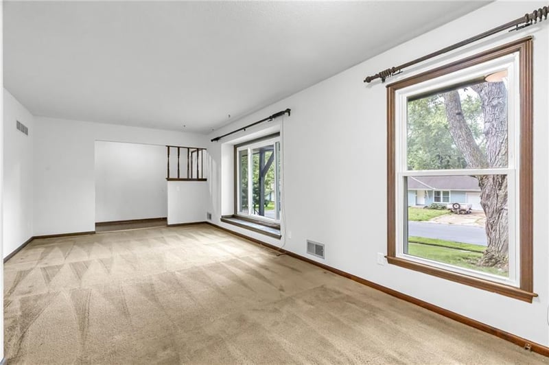 8800 Mcelroy Rd, Kansas City, MO 64134