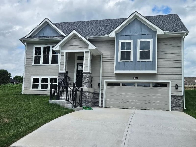 1723 92nd Ter, Kansas City, KS 66112