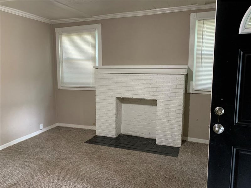 530 Willow Ave, Independence, MO 64053