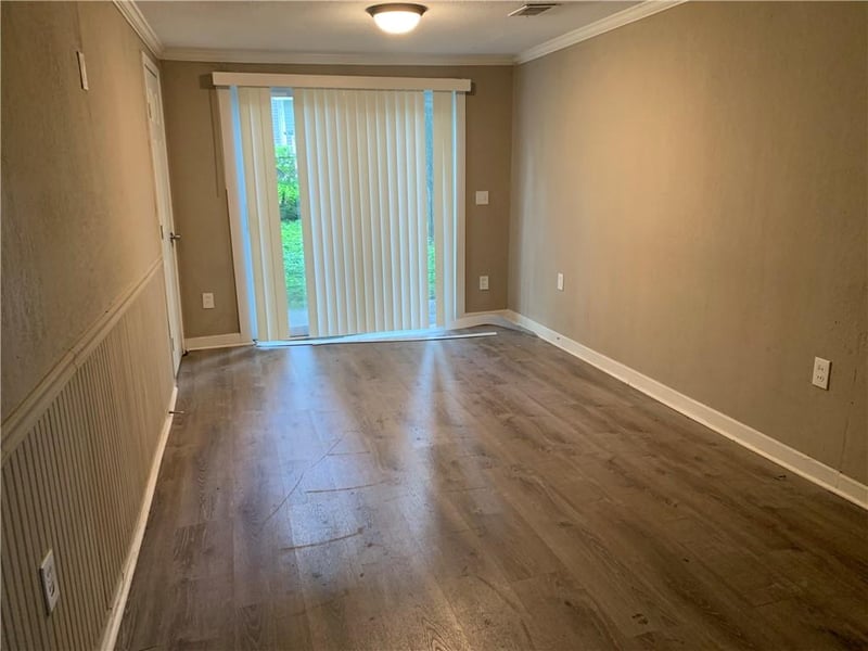 530 Willow Ave, Independence, MO 64053