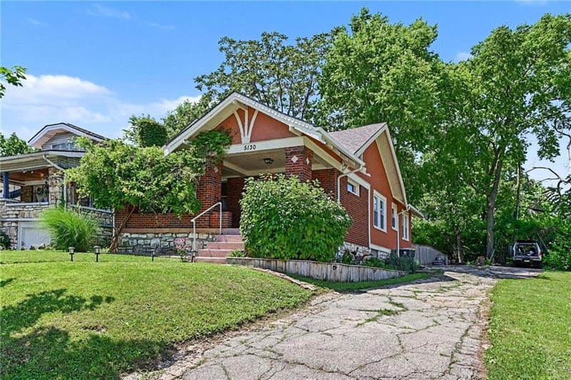 5130 Brookwood Ave, Kansas City, MO 64110