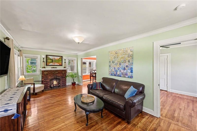 5130 Brookwood Ave, Kansas City, MO 64110