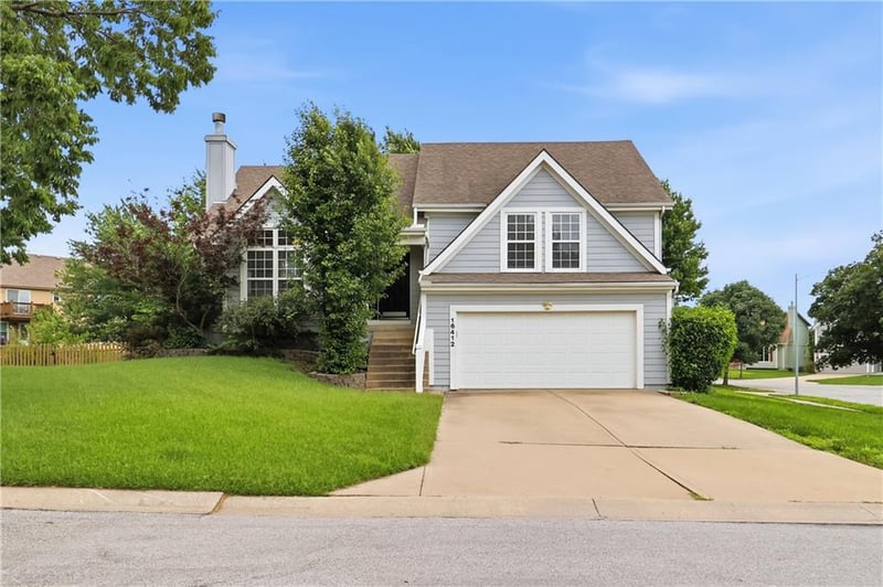 16412 157th Ter, Olathe, KS 66062