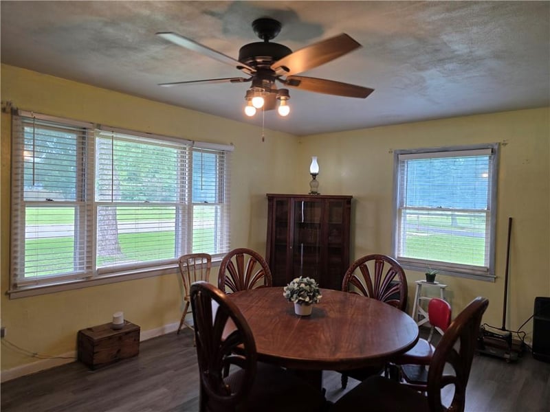 703 Benton St, Windsor, MO 64360