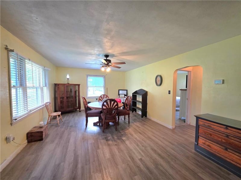 703 Benton St, Windsor, MO 64360