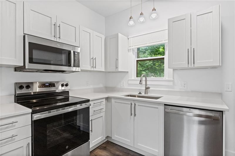 713 Sycamore St, Ottawa, KS 66067