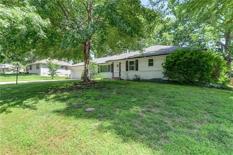 10500 79th Ter, Raytown, MO 64138