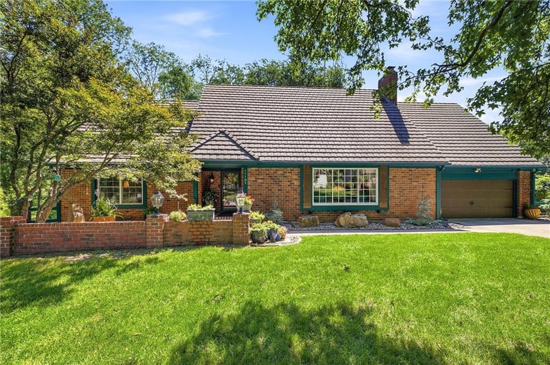 11101 Belleview Ave, Kansas City, MO 64114