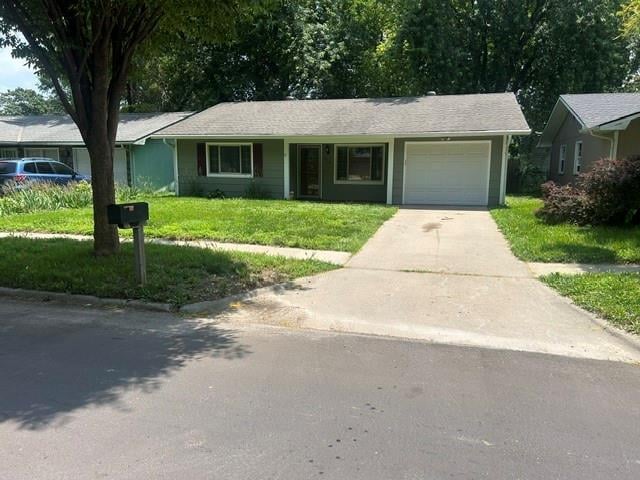 328 Lyon St, Lawrence, KS 66044