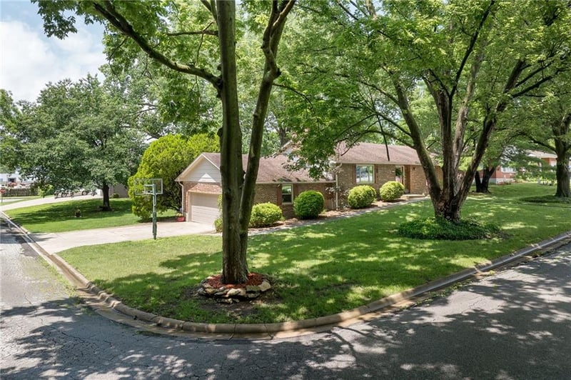 1420 Dowell Dr, Chillicothe, MO 64601