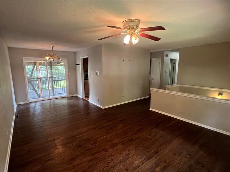 9307 Oakland Ave, Kansas City, MO 64138