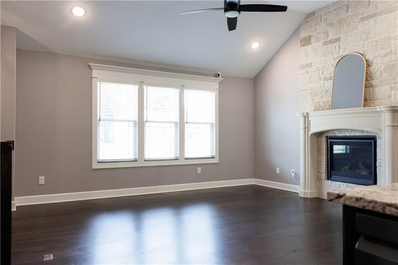 8815 W Longview Pw, Kansas City, MO 64138