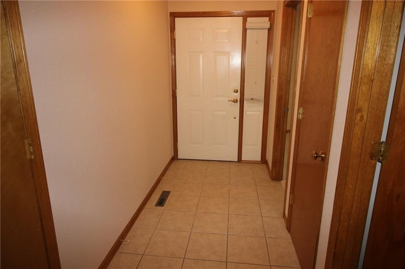 17009 46th Street Ct, Independence, MO 64055