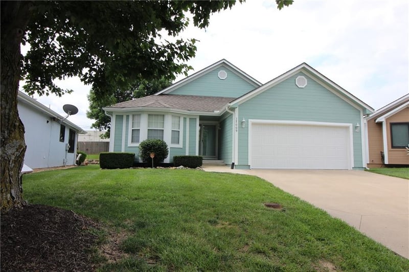 17009 46th Street Ct, Independence, MO 64055