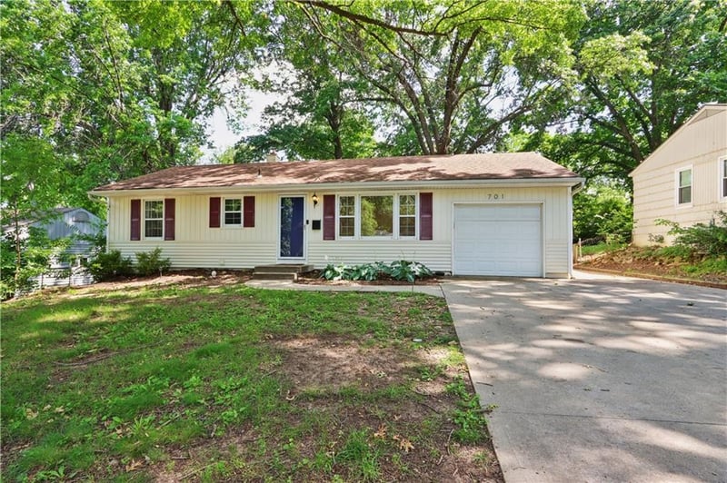 701 91st St, Kansas City, MO 64114