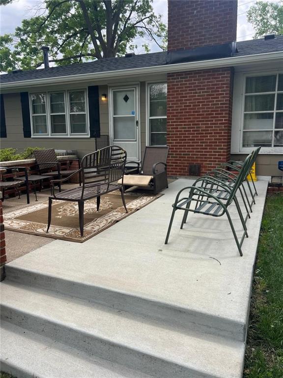 5912 Longview Rd, Kansas City, MO 64134