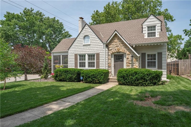400 74th Ter, Kansas City, MO 64131