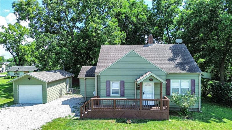 613 Market St, Lacygne, KS 66040