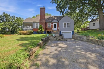 5341 N Spruce Ave, Kansas City, MO 64119