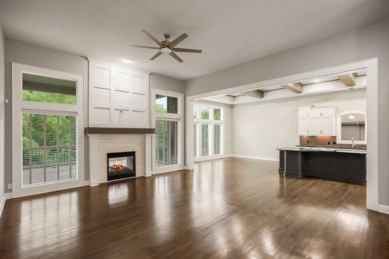 13112 170th St, Overland Park, KS 66221