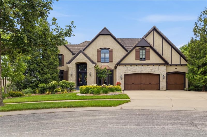12715 160 Ter, Overland Park, KS 66221