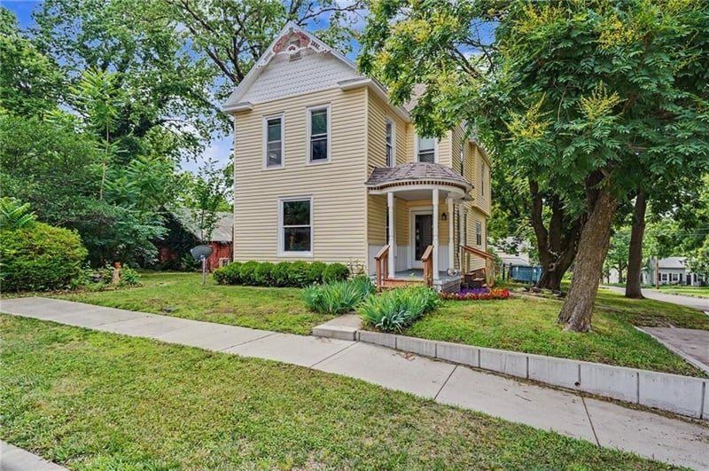 803 Church St, Eudora, KS 66025