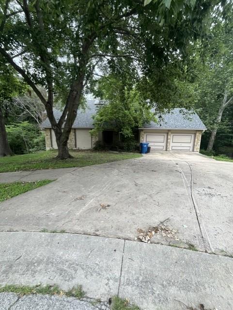 4440 NW Wildwood Dr, Kansas City, MO 64116