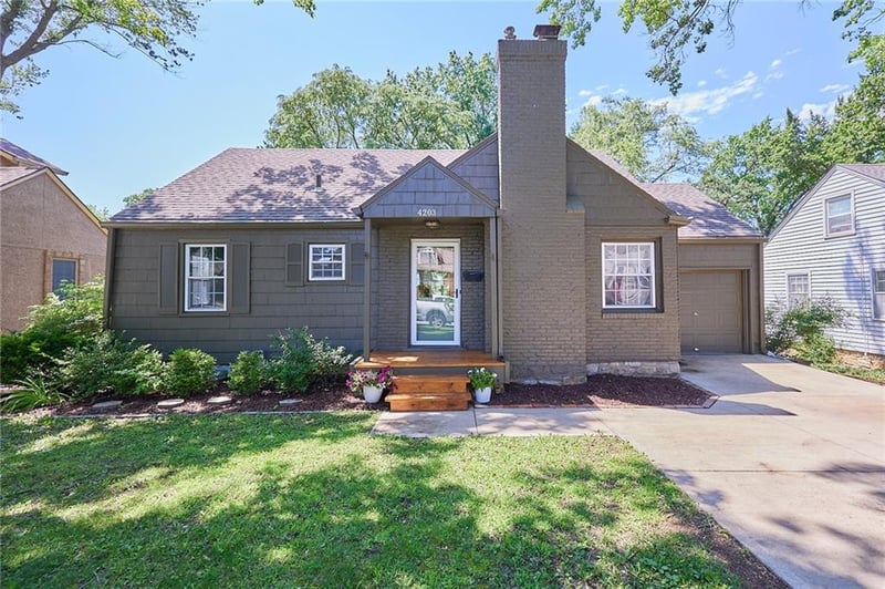 4203 53rd Ter, Roeland Park, KS 66205