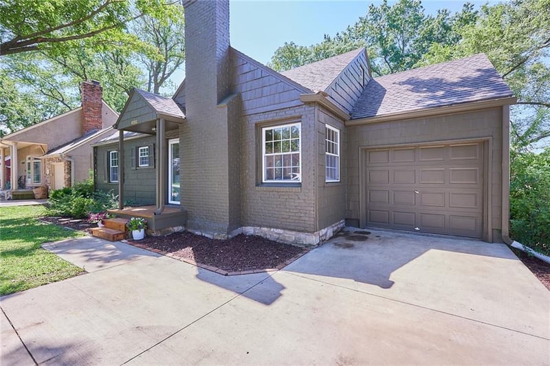 4203 53rd Ter, Roeland Park, KS 66205