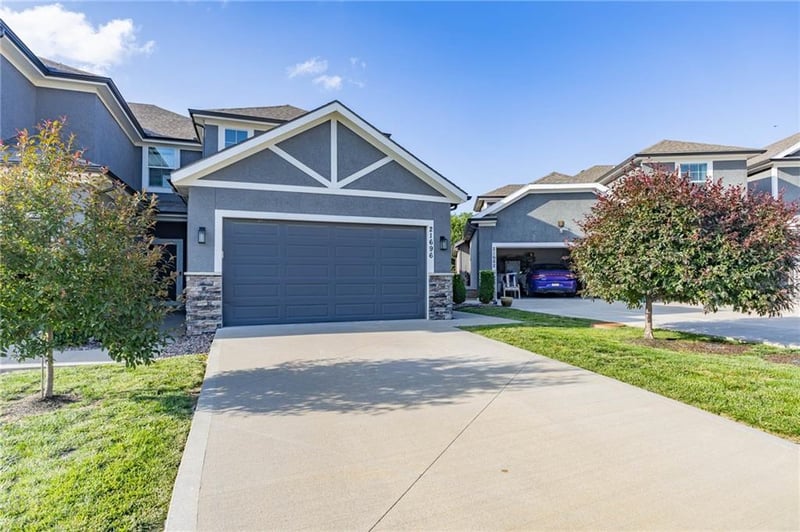 21696 123 Ter, Olathe, KS 66061